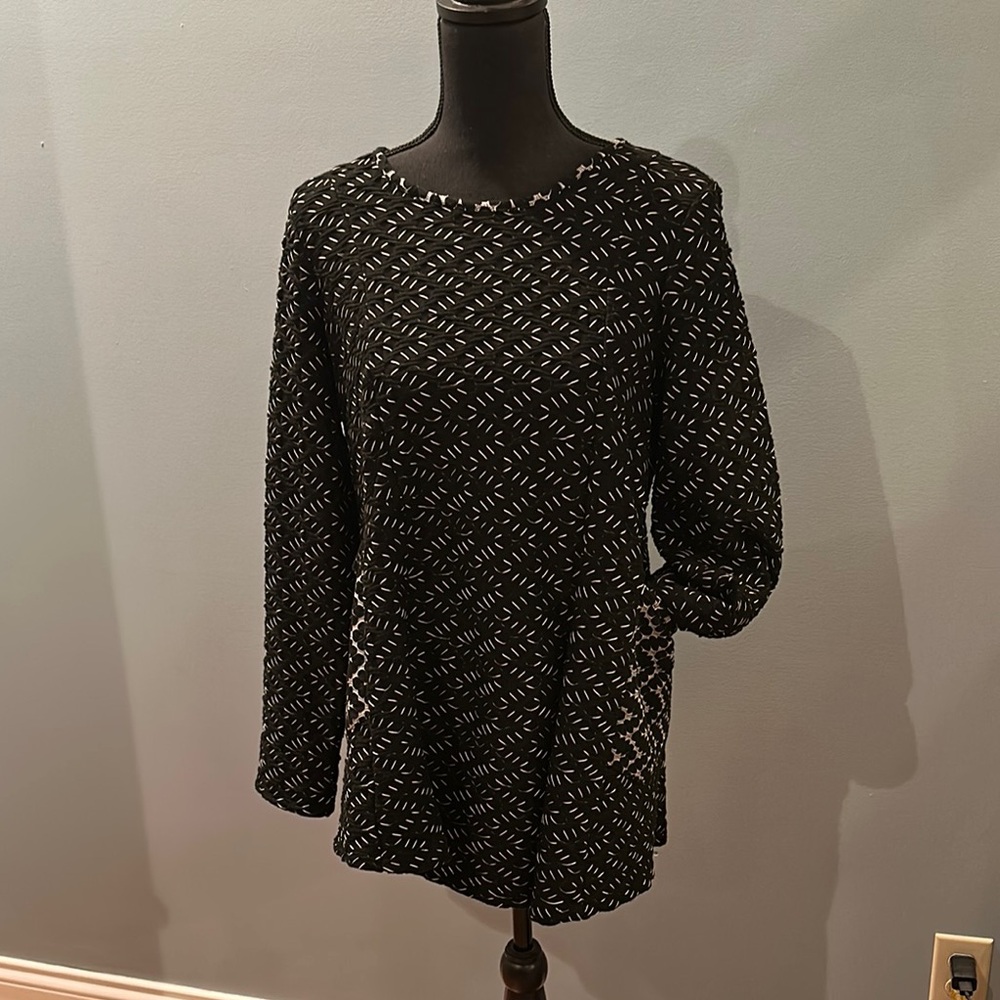 Elegant ShannonPasssero Black Patterned tunic with pockets